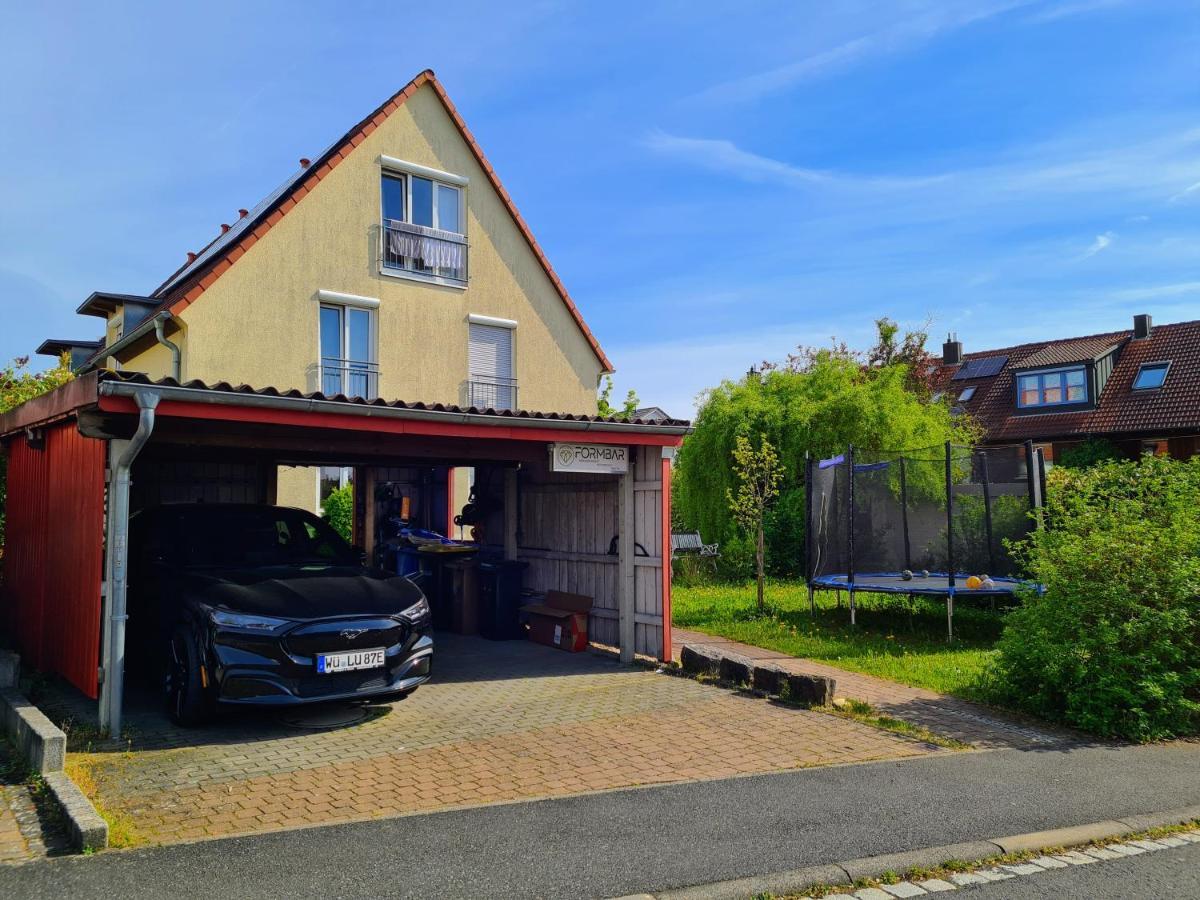 Lichtdurchflutetes Zimmer - Marienberg Apartman Waldbuttelbrunn Kültér fotó